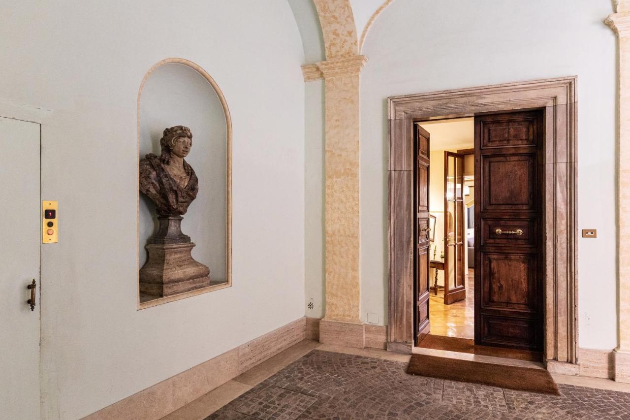 Rome As You Feel - Charming Loft Campitelli In Navona Экстерьер фото